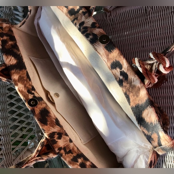 Vince Camuto Leopard Tote Bag NWT - Picture 5 of 7
